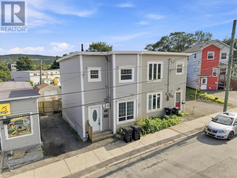23 Campbell Avenue, photo 1 of 16