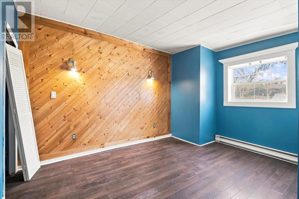 23 Campbell Avenue, photo 10 of 16