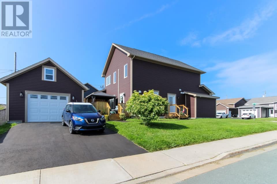 1 Kenai Crescent, photo 15 of 50