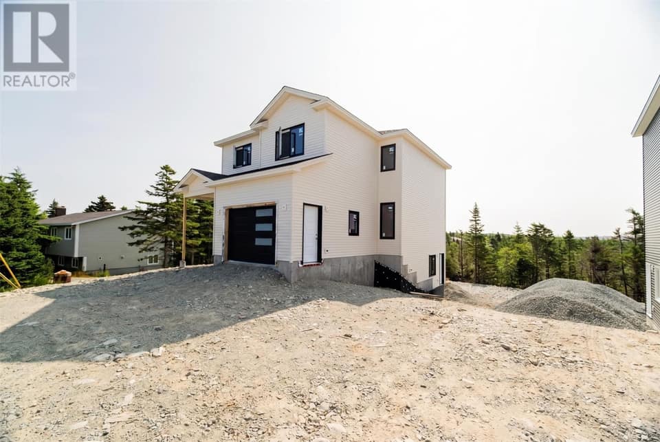 204 St Thomas Line, photo 21 of 23