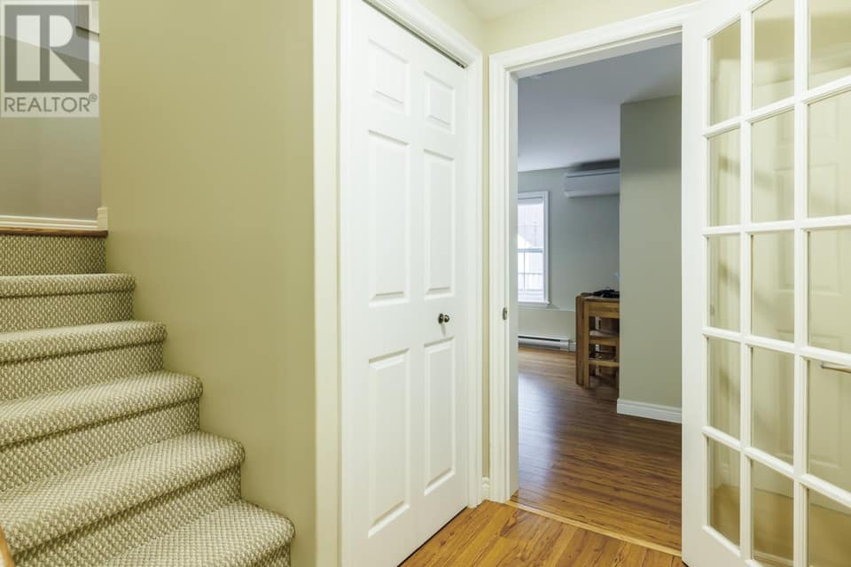9 McCrae Street, photo 24 of 32