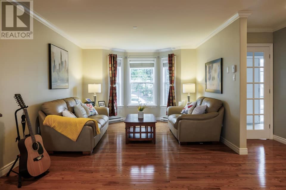 9 McCrae Street, photo 9 of 32