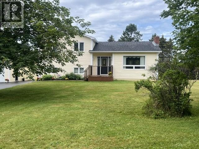 125 Cherry Lane, photo 2 of 39