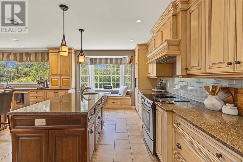 104 Three Island Pond Road, photo 18 of 50
