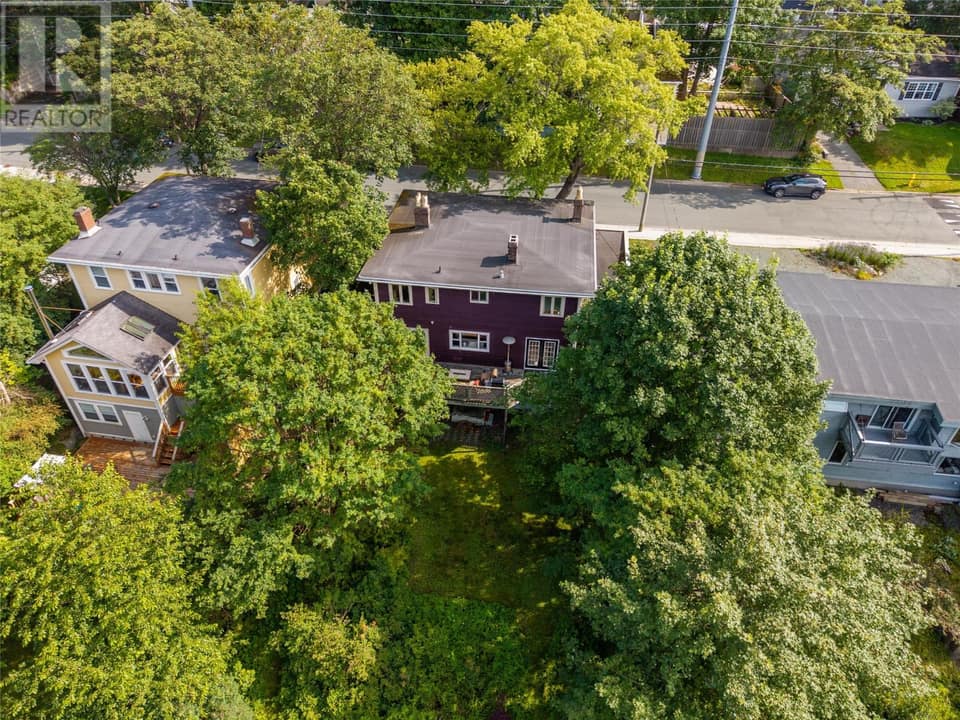 42 Empire Avenue, photo 36 of 47
