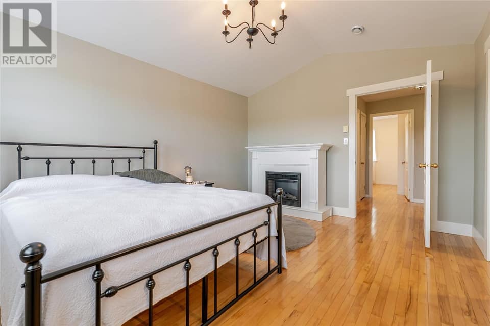 1833 Topsail Road, photo 18 of 45