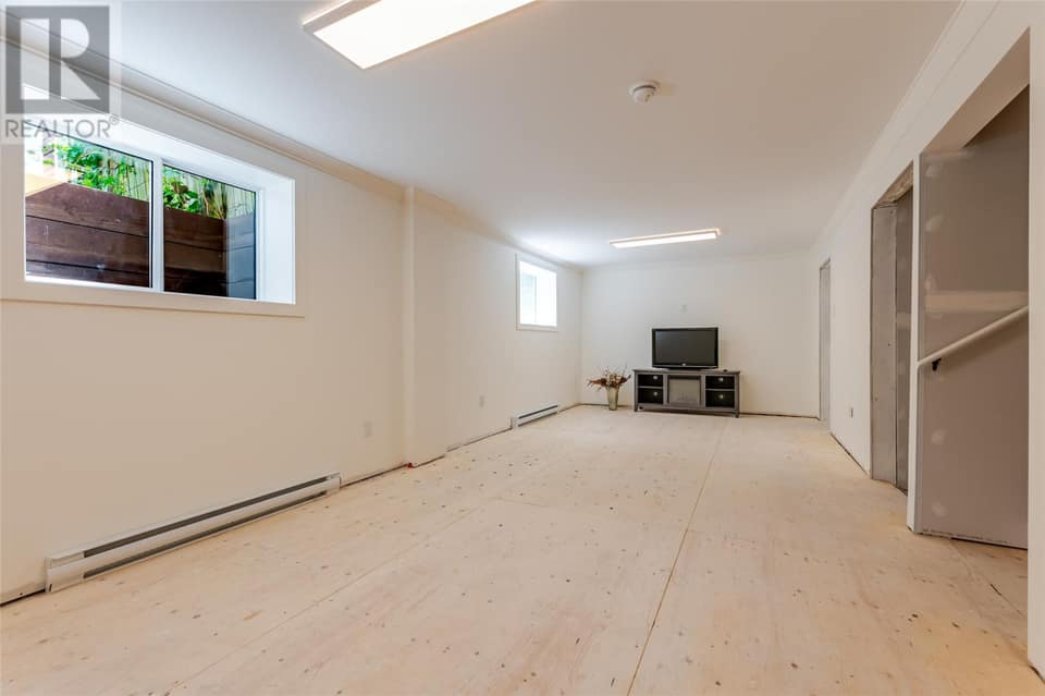 1833 Topsail Road, photo 31 of 45