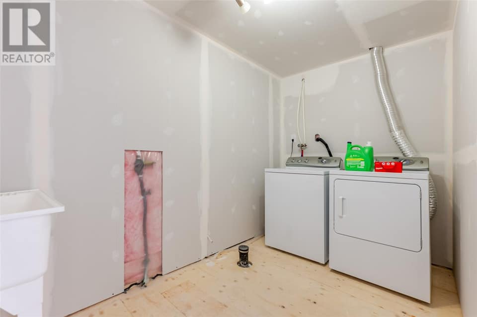 1833 Topsail Road, photo 33 of 45