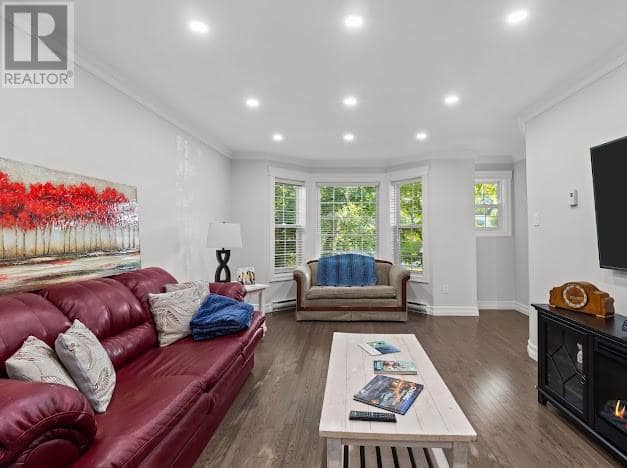 11 Chaytors Place, photo 13 of 42