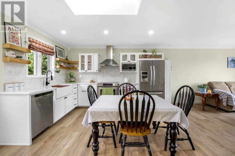 4 Panoramic Place, photo 15 of 47