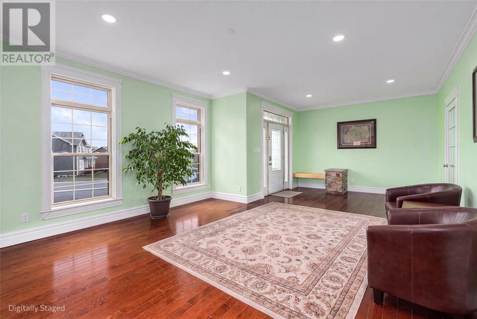 43 Kirkston Avenue, photo 5 of 48