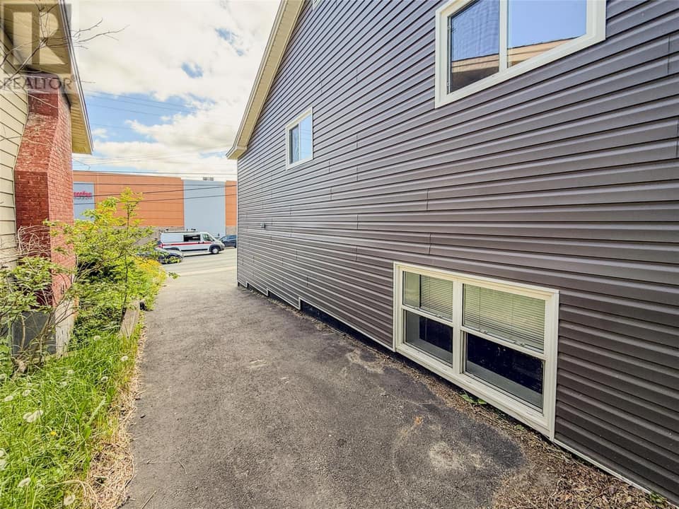 42 Thorburn Road, photo 3 of 35