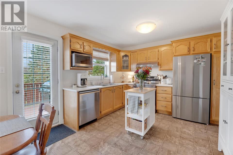 23 Seaborn Street, photo 10 of 23