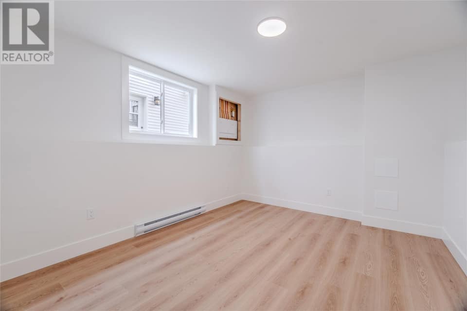92 Trenton Drive, photo 34 of 38
