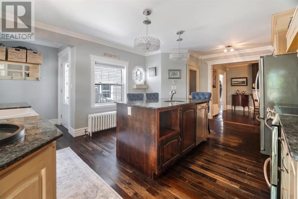 110 Pleasant Street, photo 12 of 47