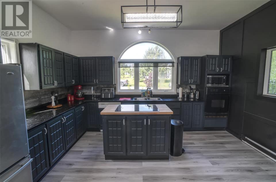 13 Stonewall Drive, photo 7 of 29