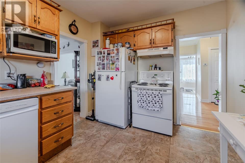 54 Belvedere Street, photo 10 of 19