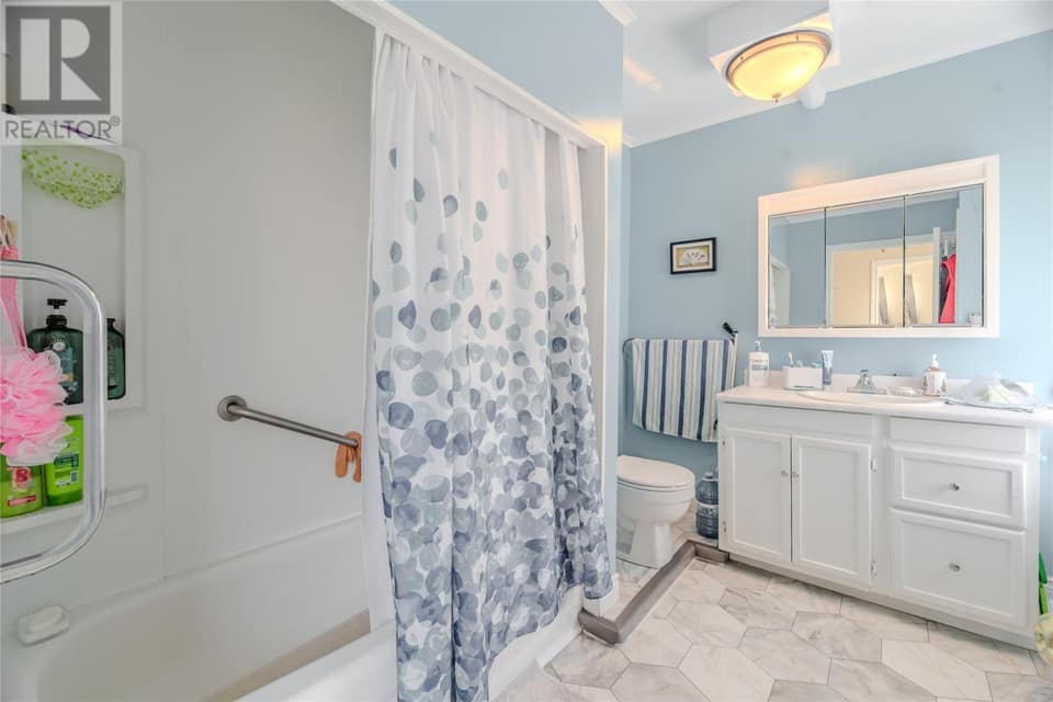 54 Belvedere Street, photo 17 of 19