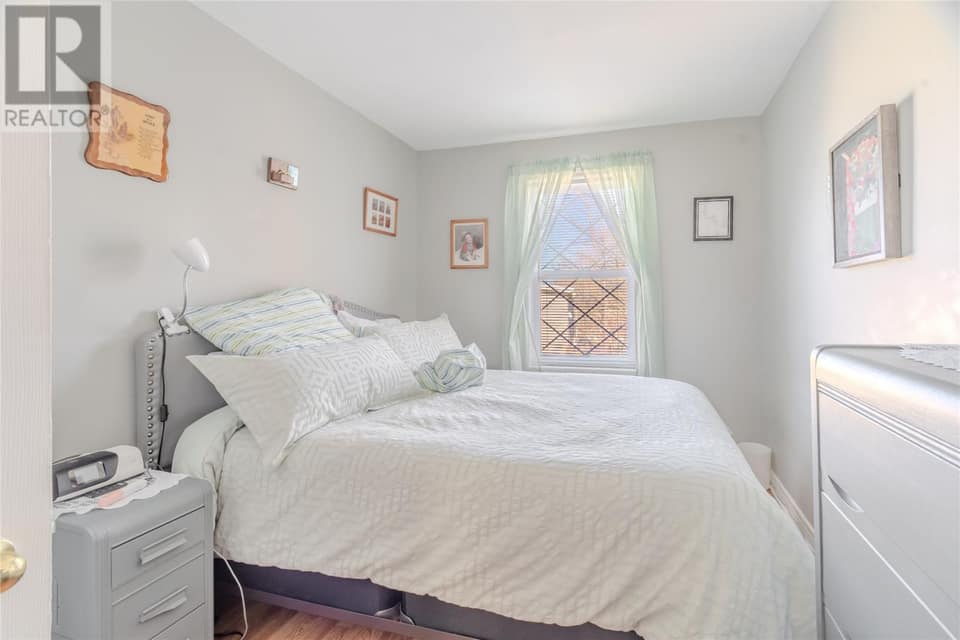 54 Belvedere Street, photo 14 of 19