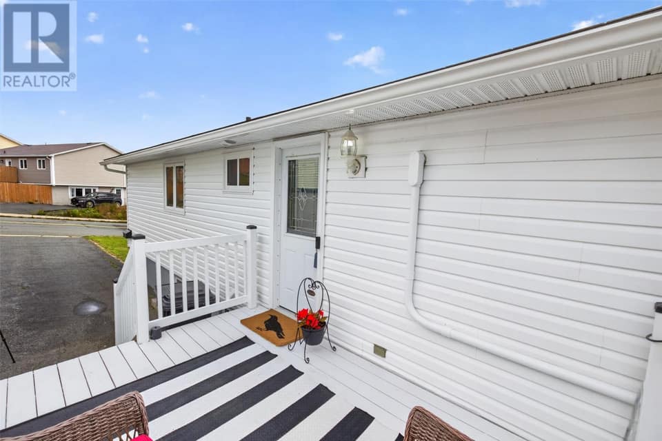 1 Holden Street, photo 8 of 44