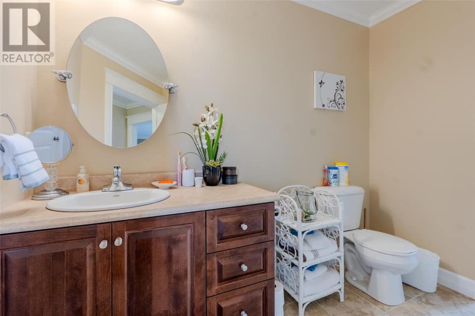 15 Everest Street, photo 23 of 47