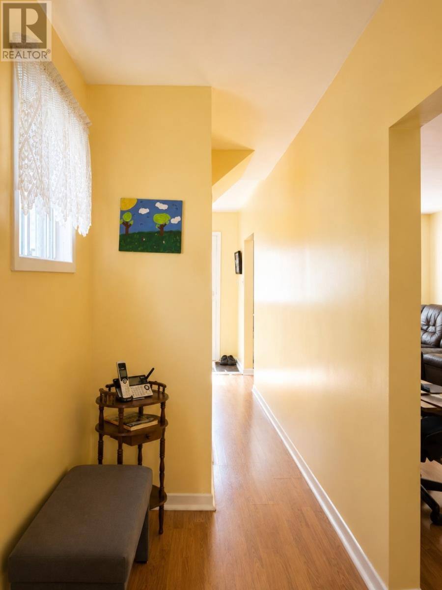 7 Cavell Avenue, photo 20 of 37