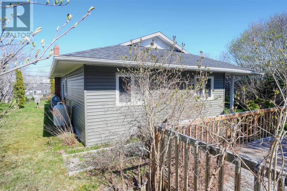85 Airport Road, photo 8 of 28