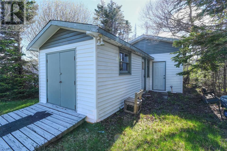 85 Airport Road, photo 9 of 28