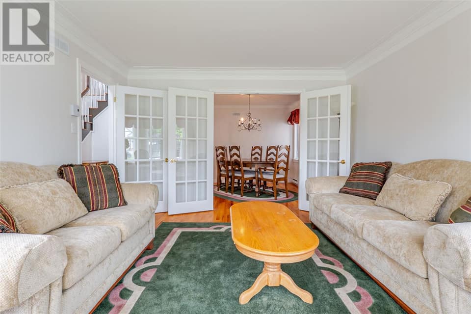 23 Brooklyn Avenue, photo 19 of 49