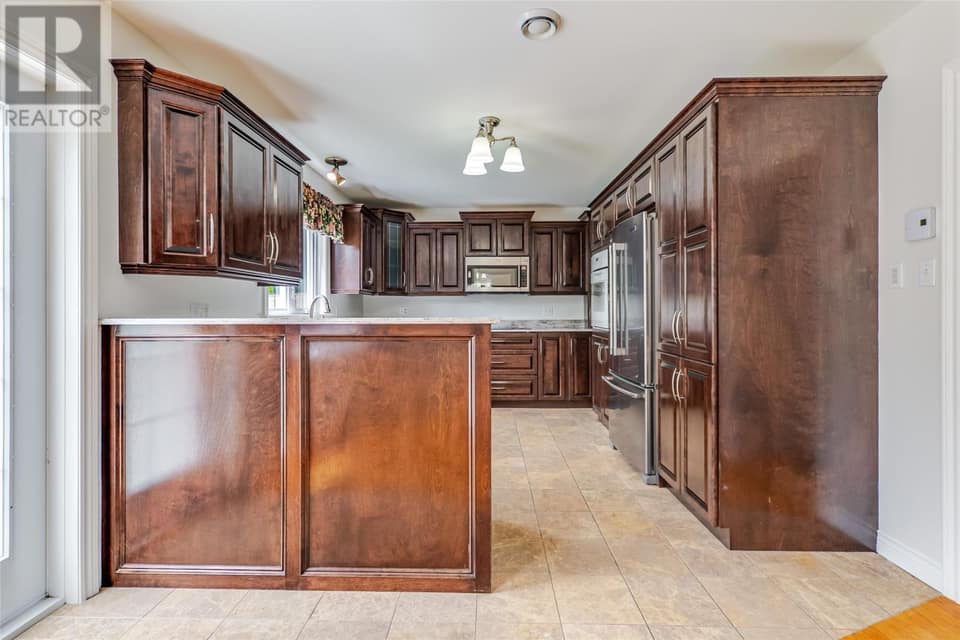 23 Brooklyn Avenue, photo 23 of 49