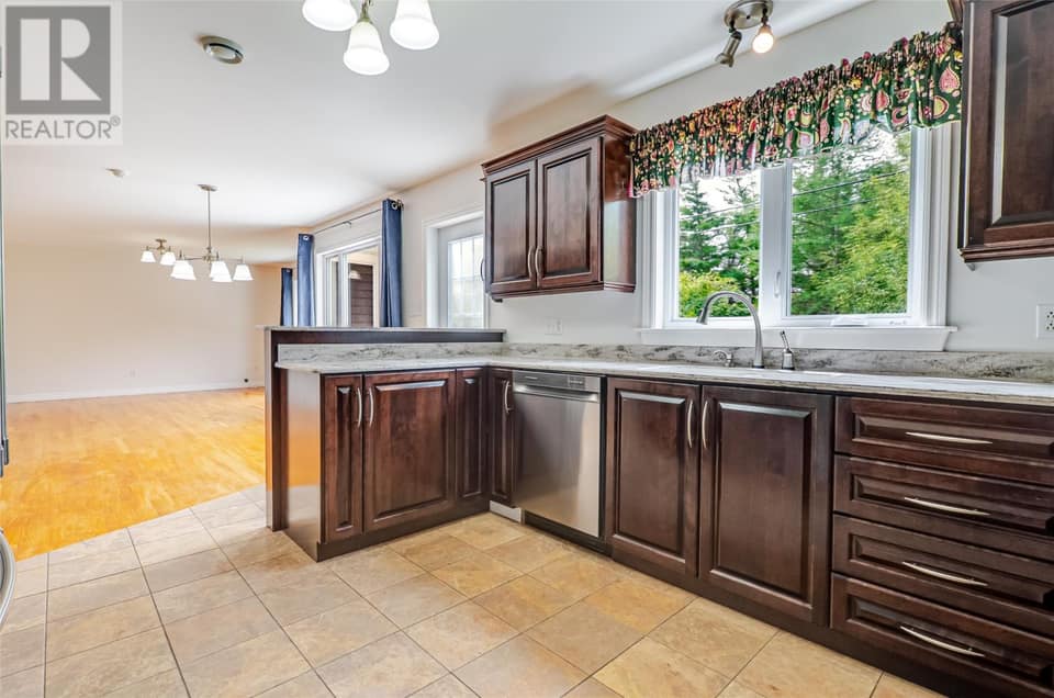 23 Brooklyn Avenue, photo 24 of 49
