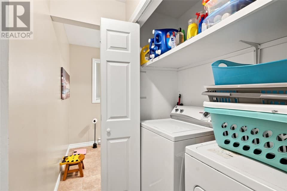 15 Camelot Crescent, photo 14 of 36