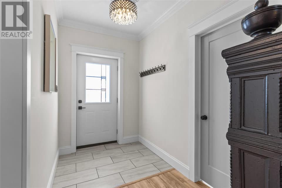 2 Blackmarsh Road, photo 3 of 46