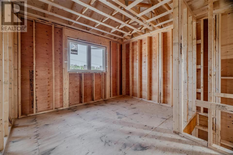 202 St Thomas Line, photo 11 of 18