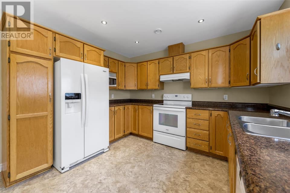 34 Stojko Place, photo 13 of 43