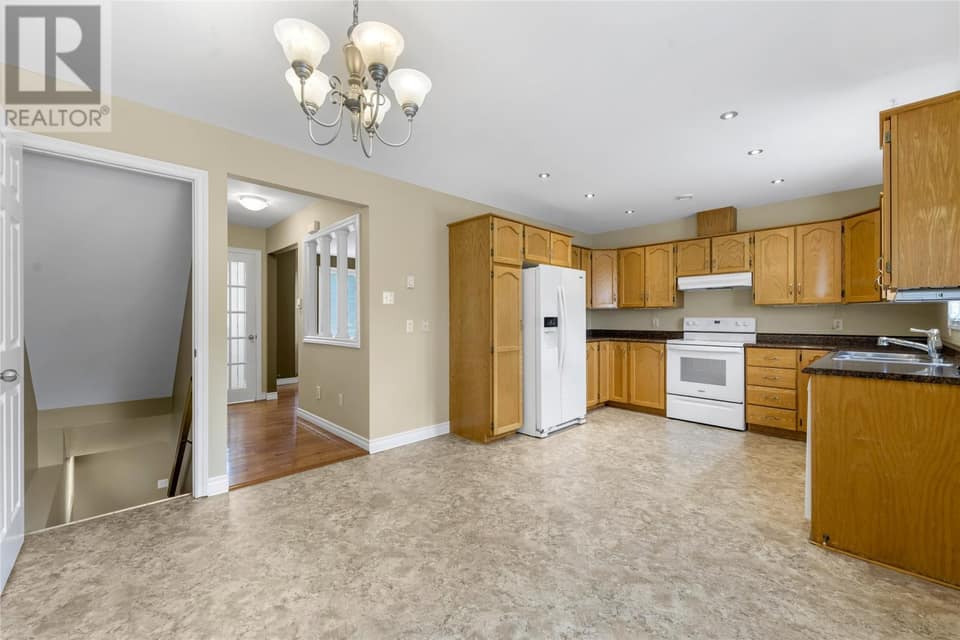 34 Stojko Place, photo 9 of 43