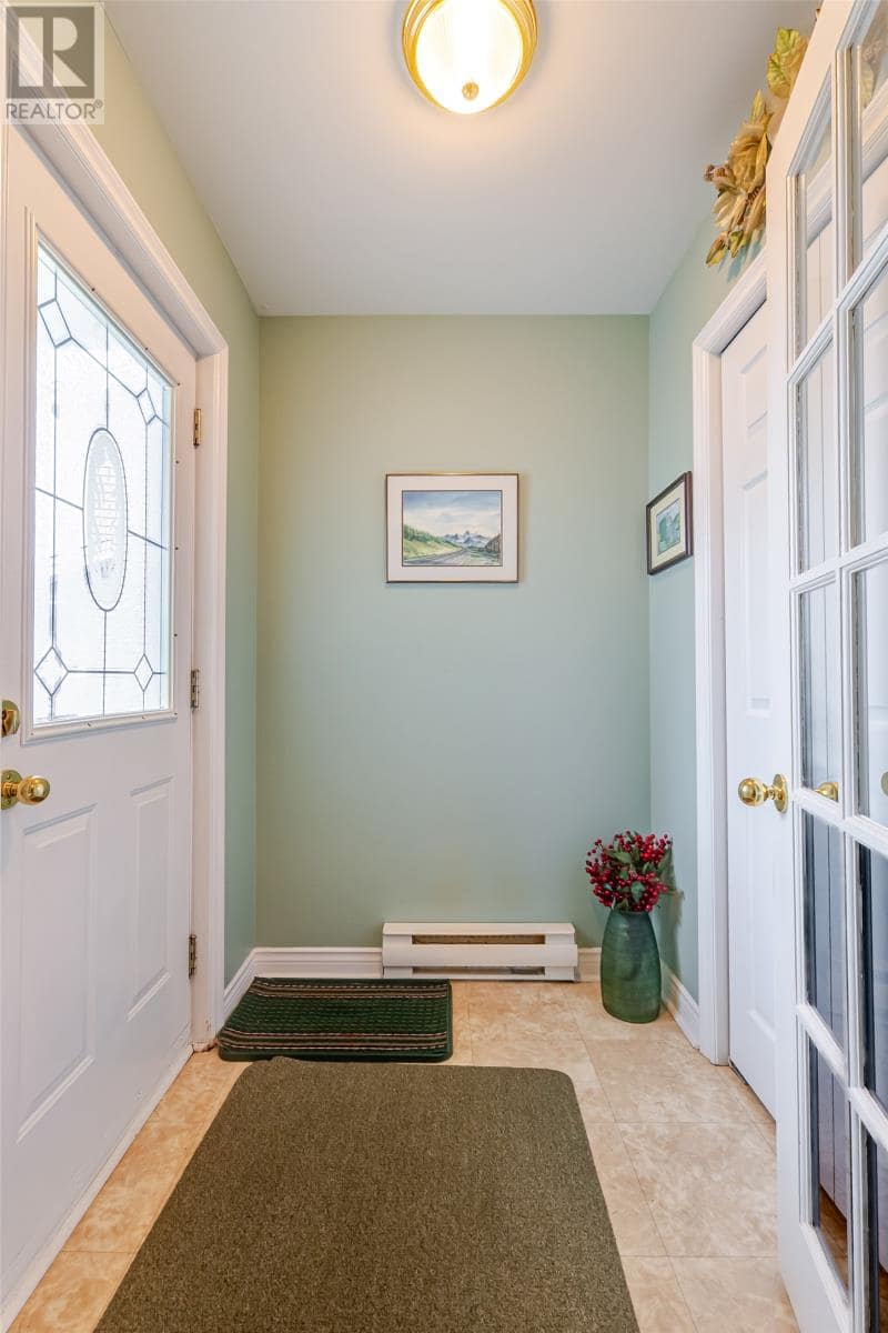 28 Sorrel Drive, photo 4 of 41