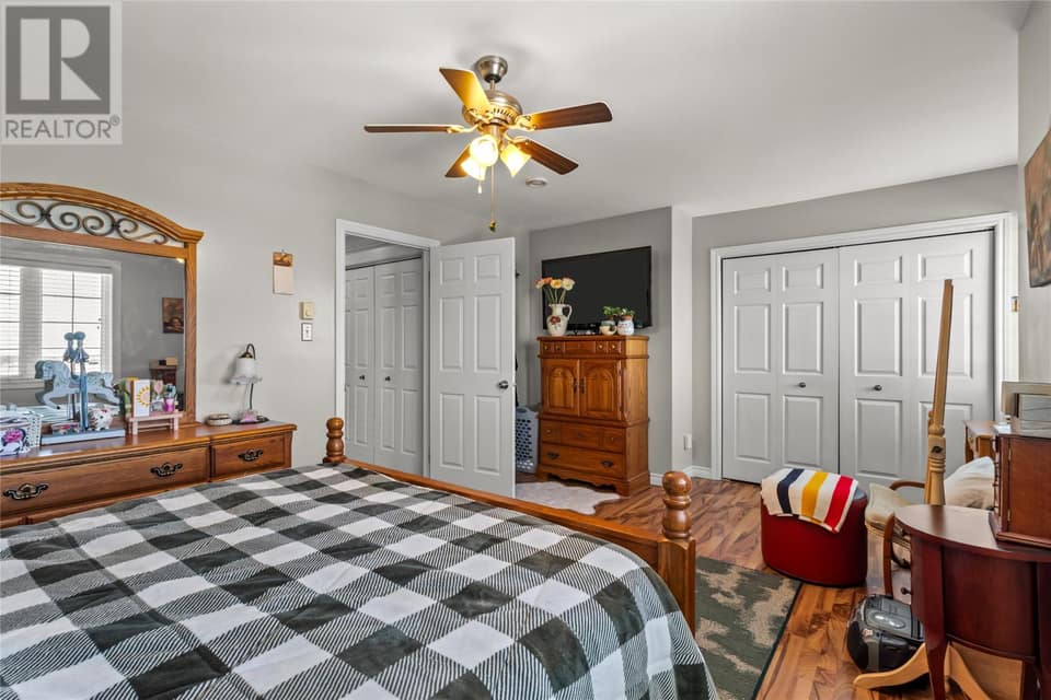 26 Octagon Heights, photo 13 of 33