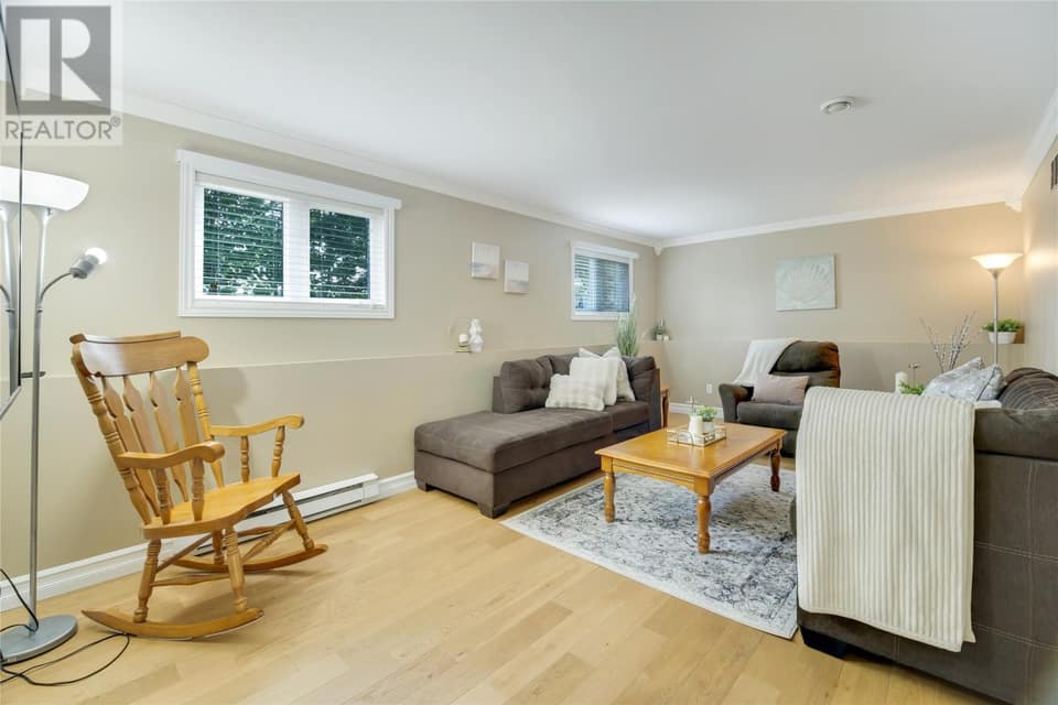24 Middle Ridge Road, photo 20 of 49