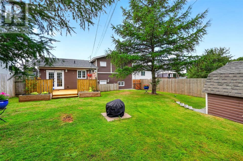 12 Leger Crescent, photo 8 of 30