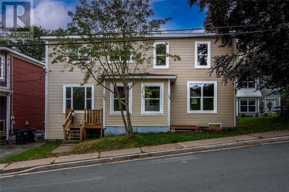 19 Golf Avenue, photo 2 of 21