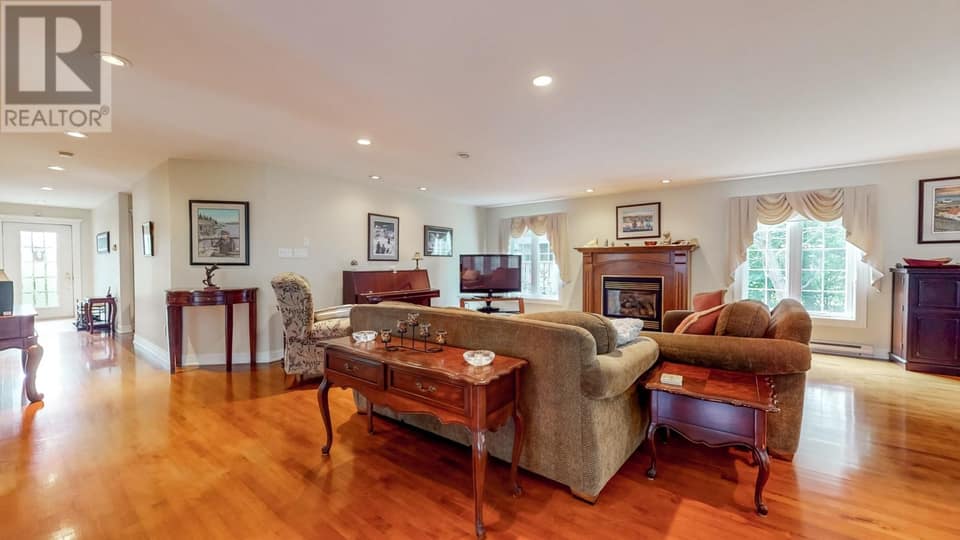 32 London Road, photo 6 of 38