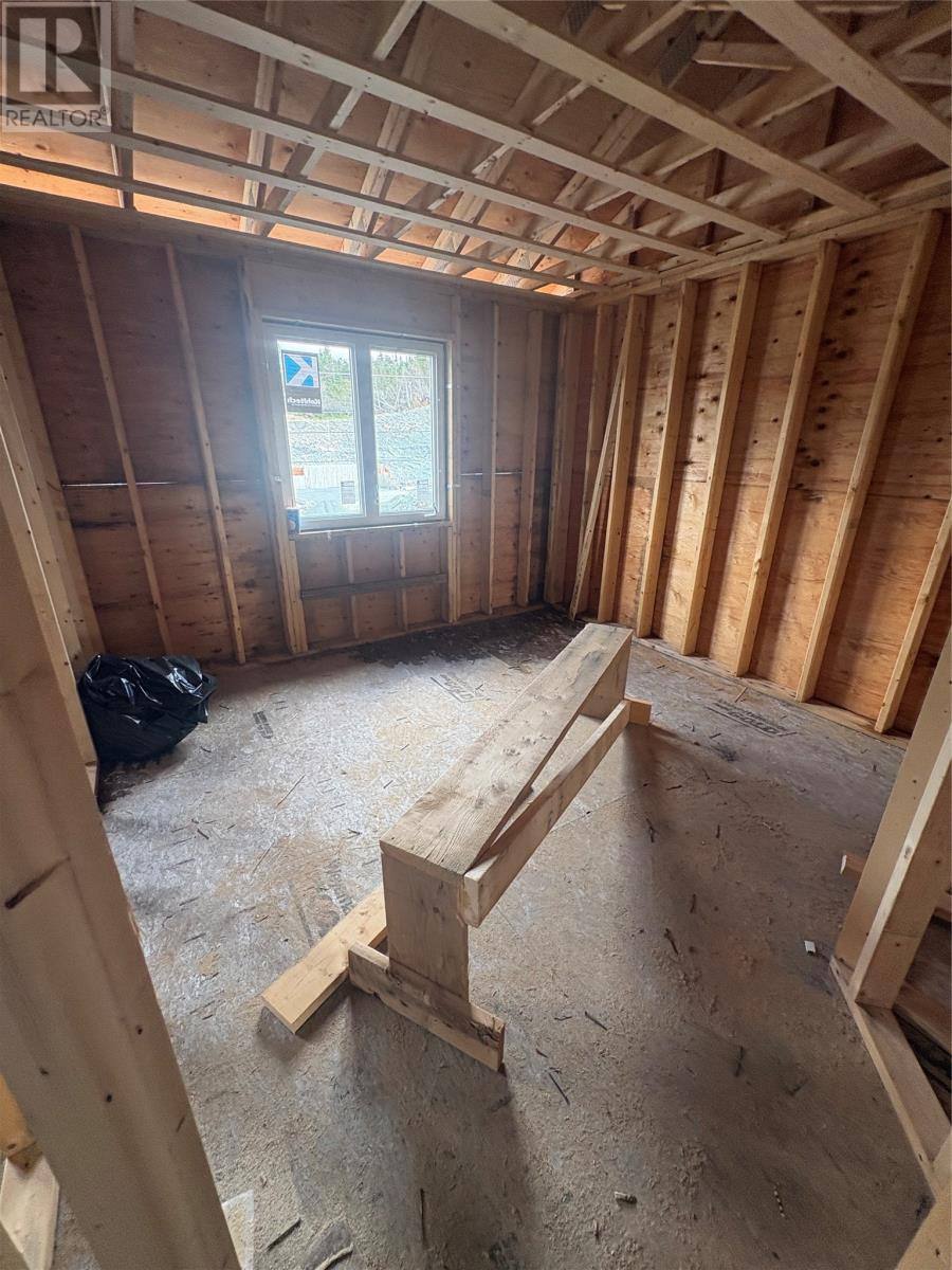 116 Sgt Donald Lucas Drive, photo 9 of 12