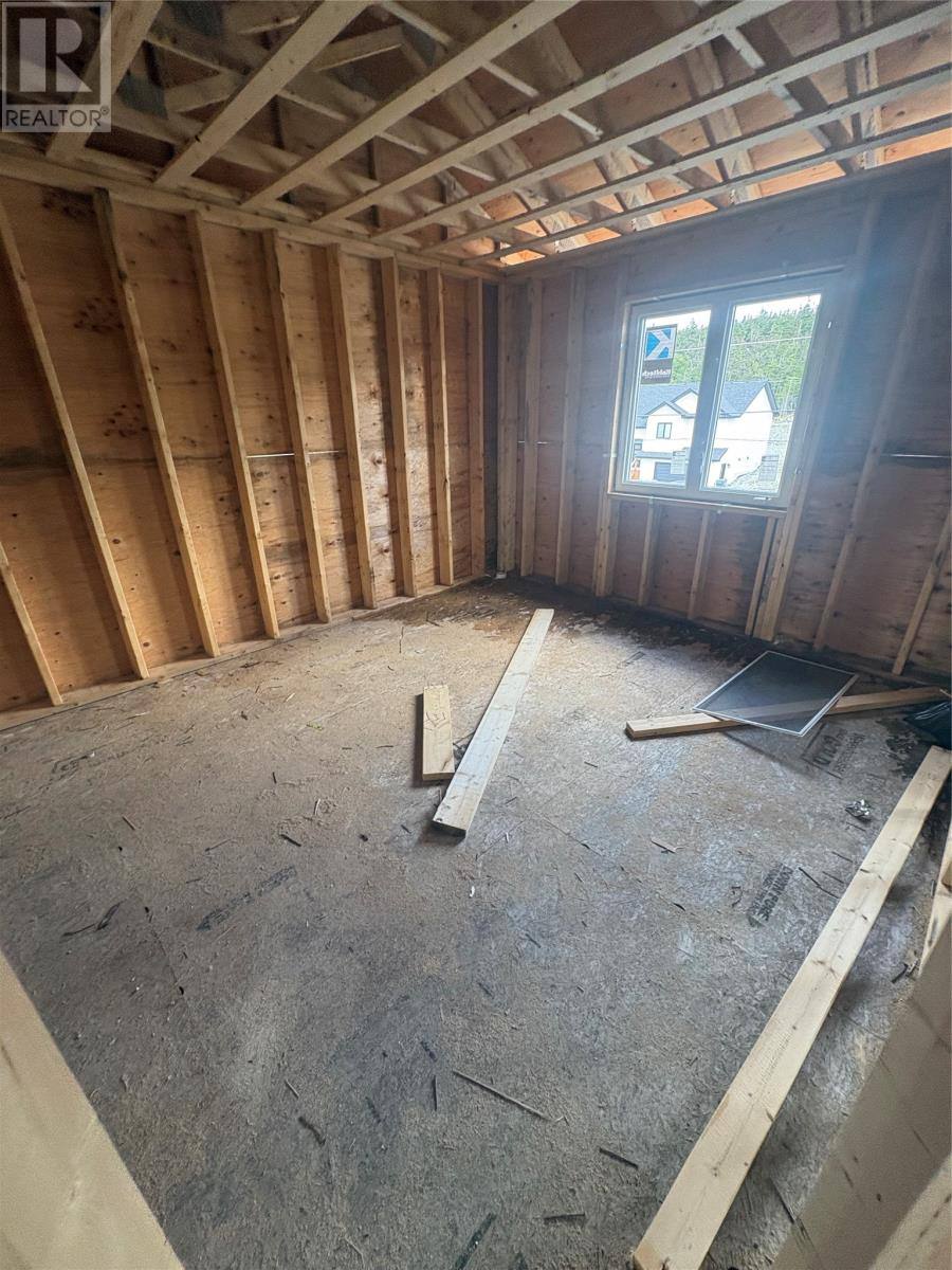 116 Sgt Donald Lucas Drive, photo 8 of 12