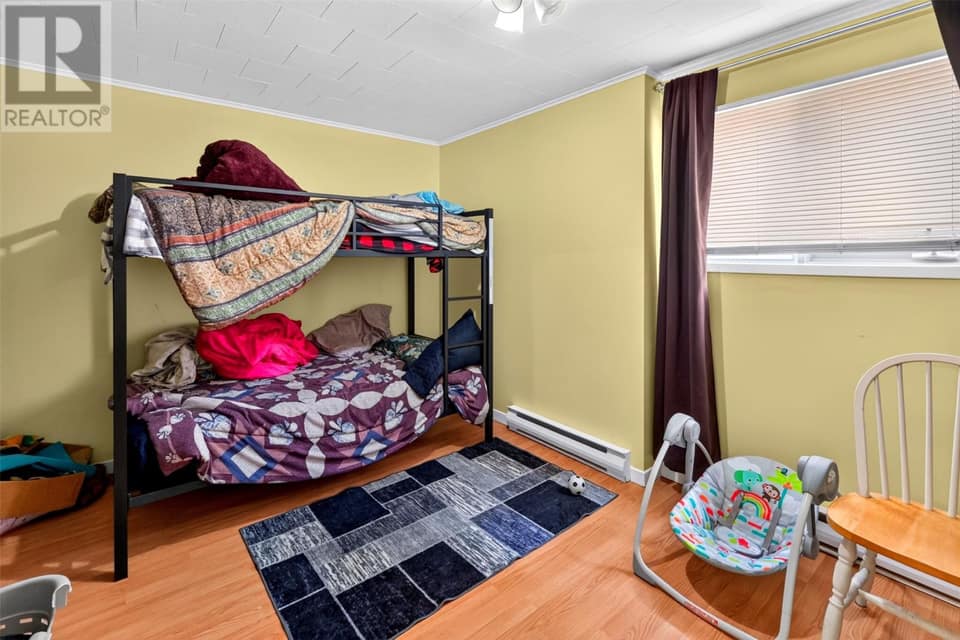 211 Canada Drive, photo 35 of 41