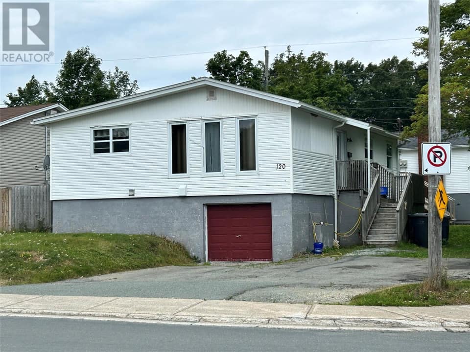 120 Smallwood Drive, photo 1 of 17