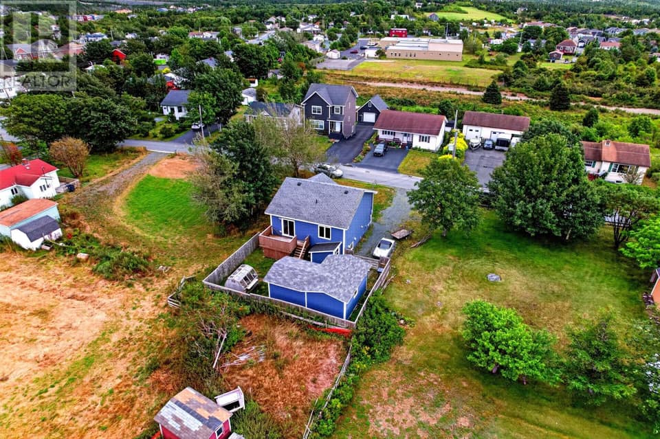 12 Baird Lane, photo 11 of 40