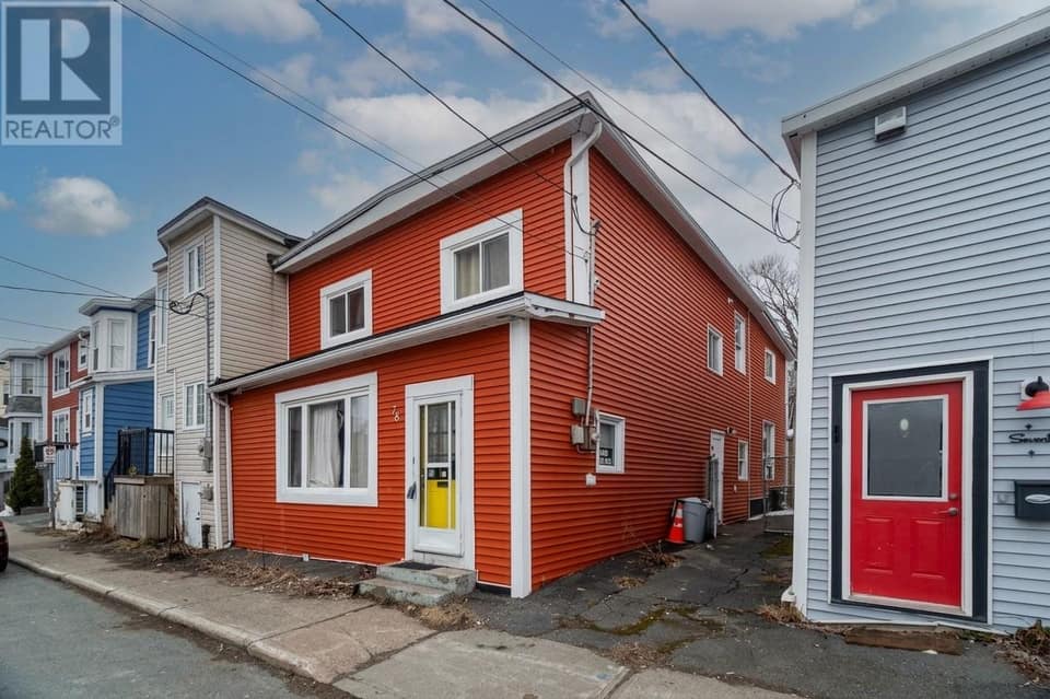 78 Cabot Street, photo 1 of 16