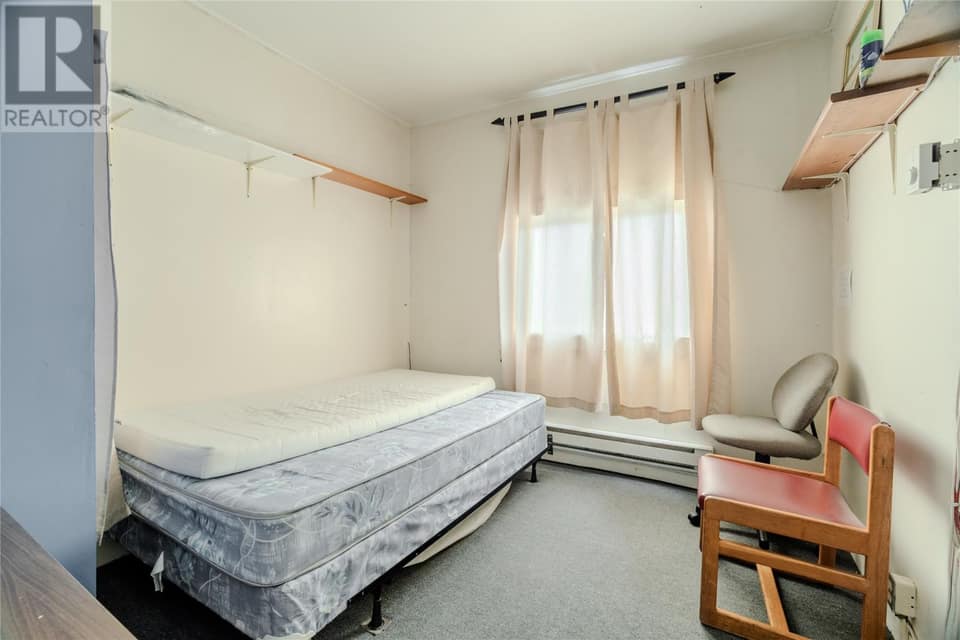 78 Cabot Street, photo 15 of 16