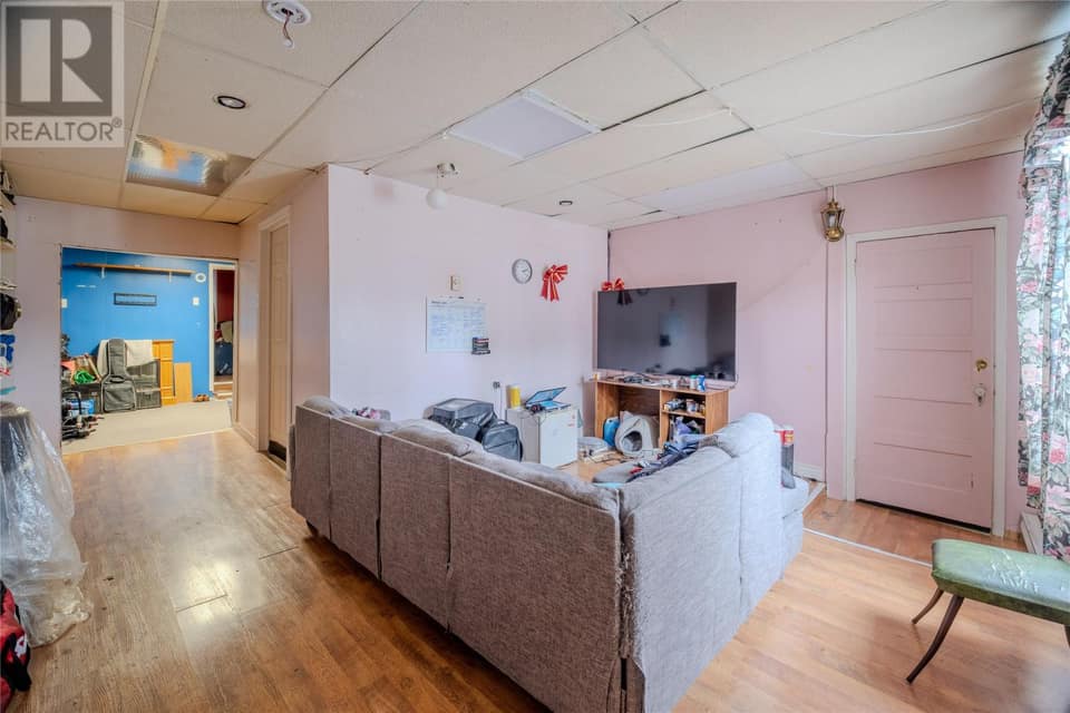 78 Cabot Street, photo 5 of 16